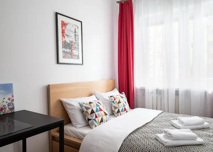 Rondo Onz Red & Yellow Apartment