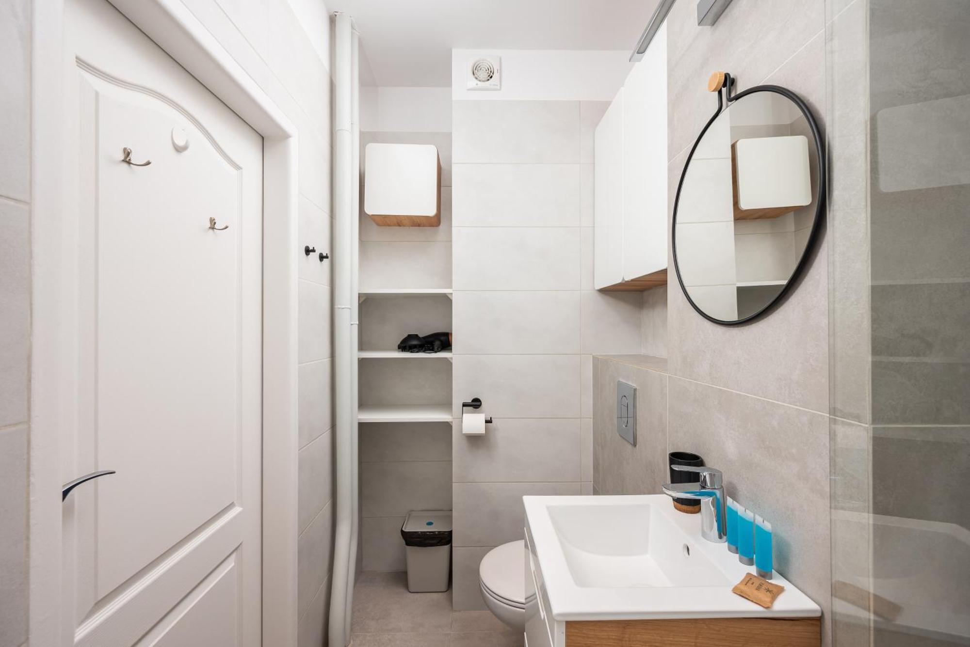 Apartamento Rondo Onz Red & Yellow *